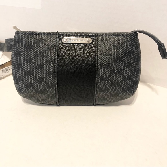 Michael Kors Belt Bag - (NWT) size S/M - Picture 2 of 9